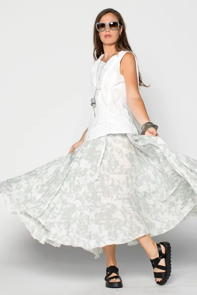 Full Circle Skirt in Garden Delphi