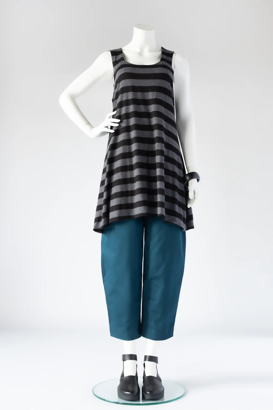 Long Tank in Black/Grey Danube